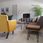 Departamento Nuevo Y Centrico/Wifi/2 Recamaras Ac