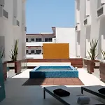 Nu Hotel