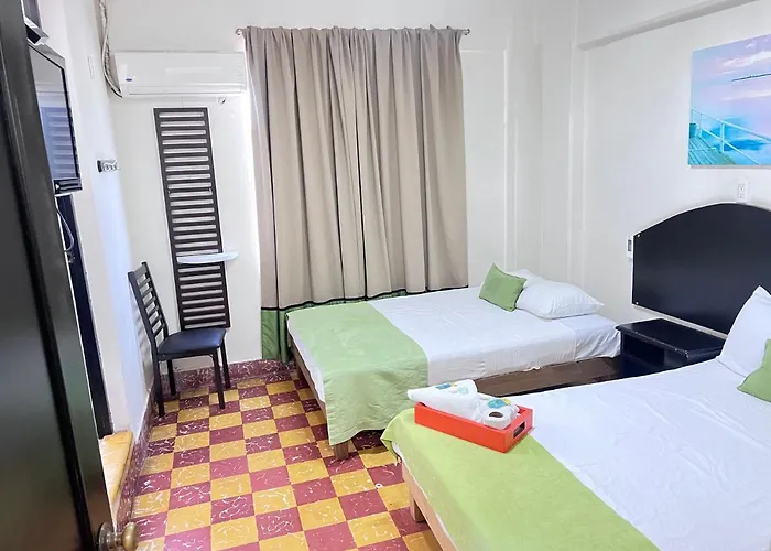 Hotel Puerta De Mar