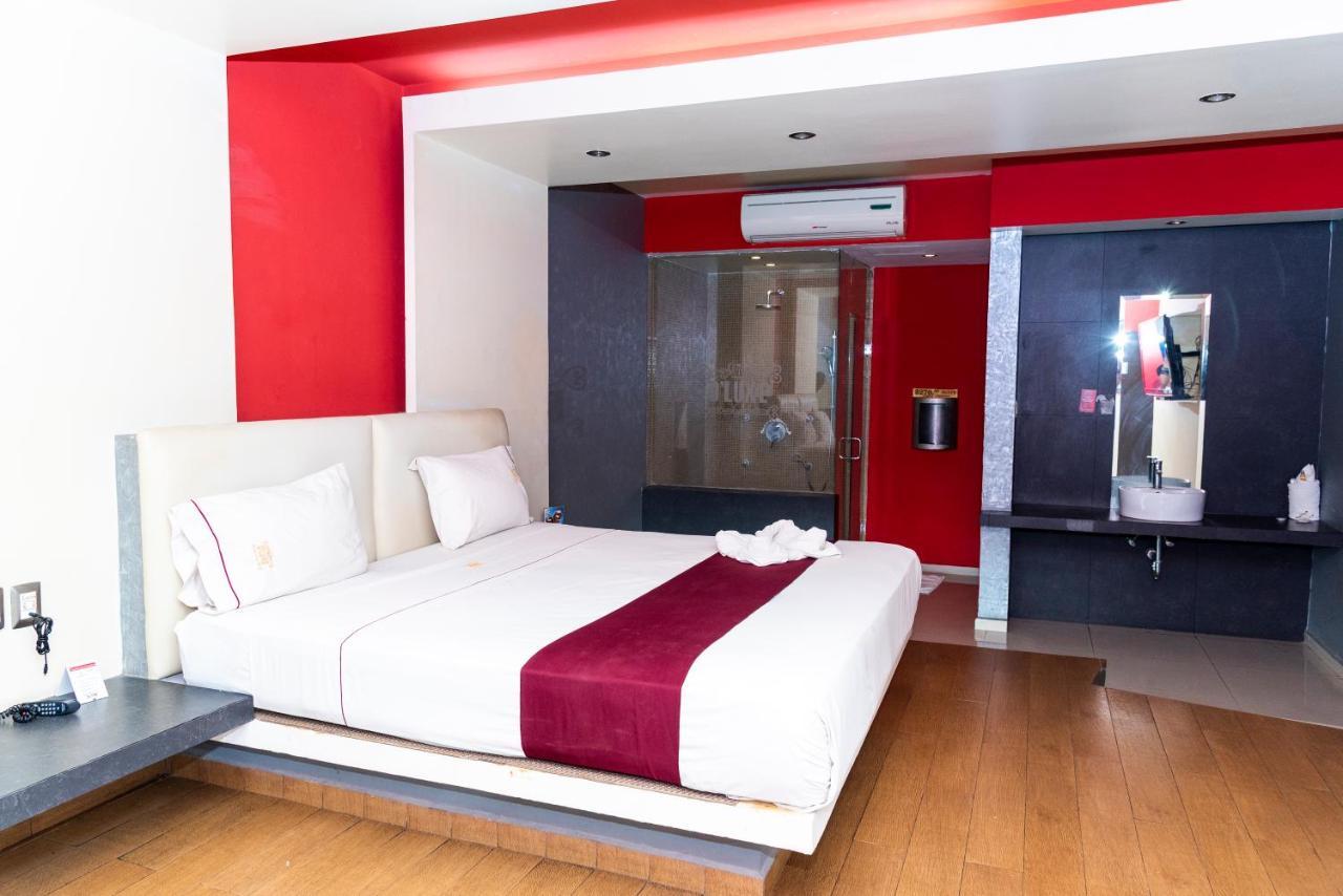 Hotel Dluxe Auto Adults Only