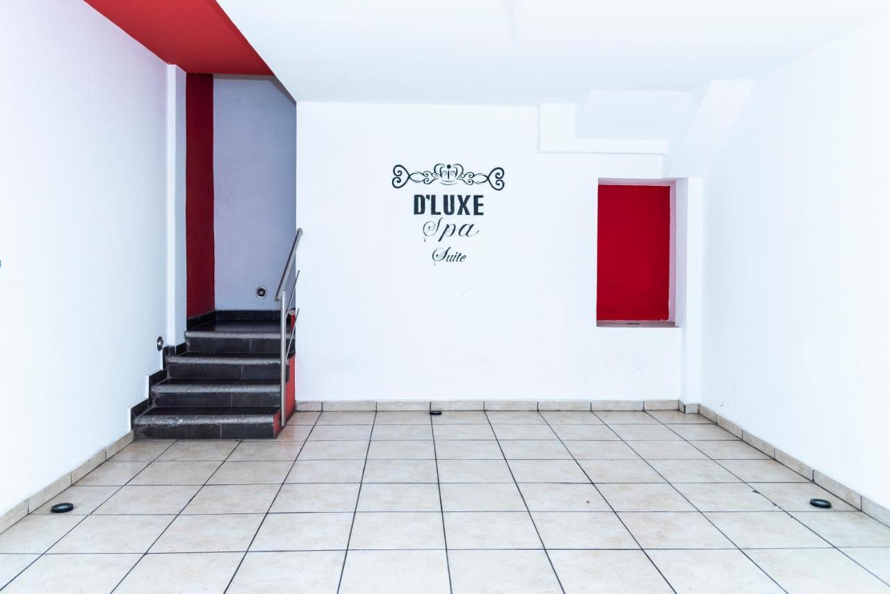 Dluxe Auto Adults Only *