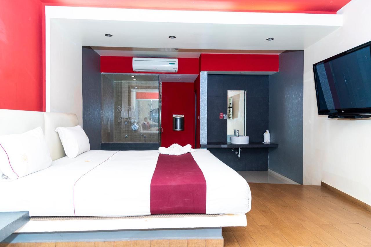 Hotel Dluxe Auto Adults Only