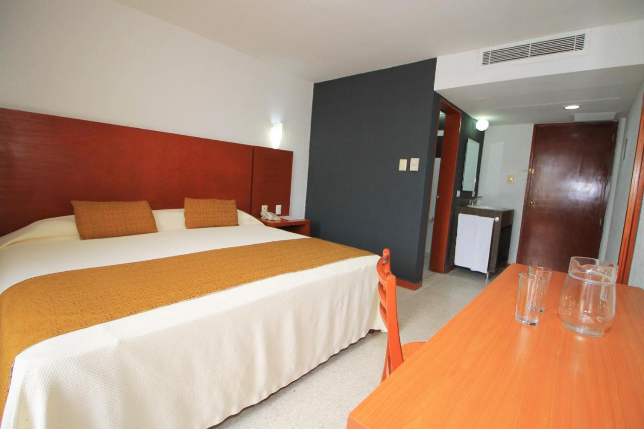 Hotel Central Hotel 3*