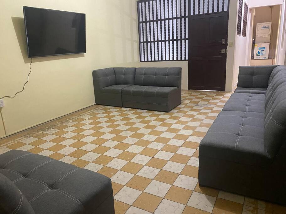 Ubicadisima! Zona Hotelera Centro Historico! Bed and breakfast