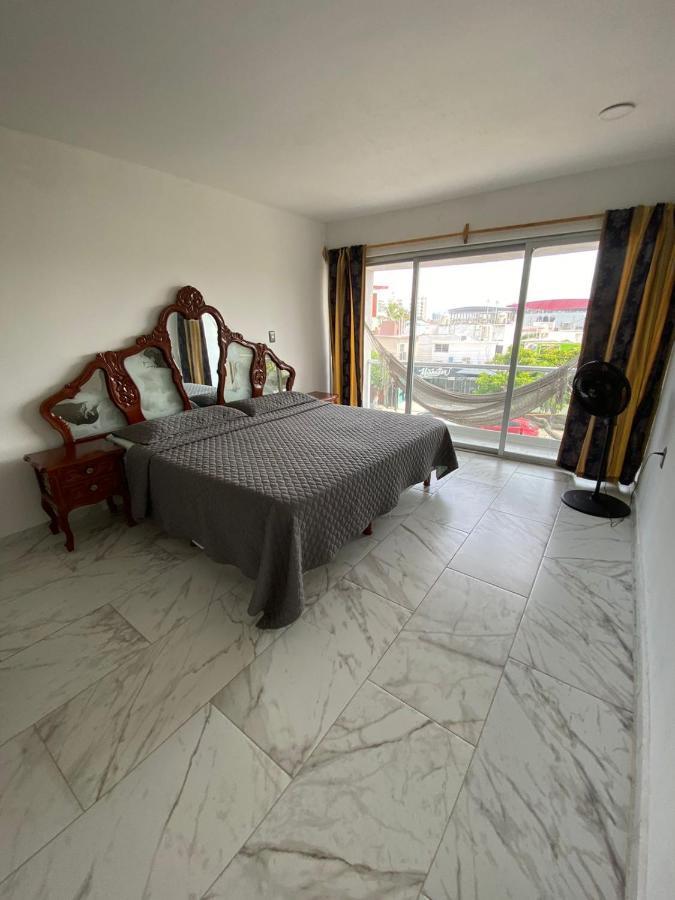 Hostal Endemic *