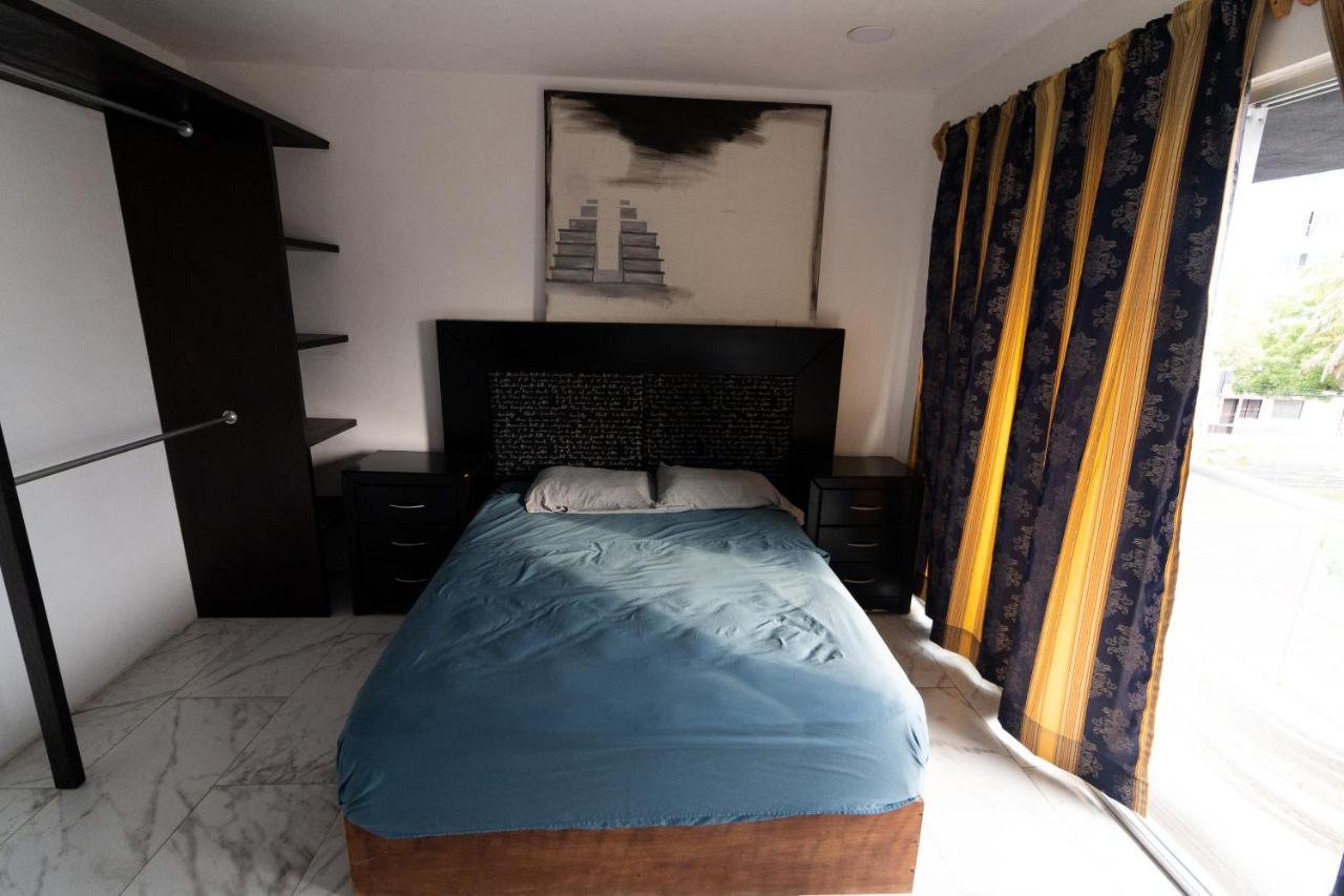 Hostal Endemic *