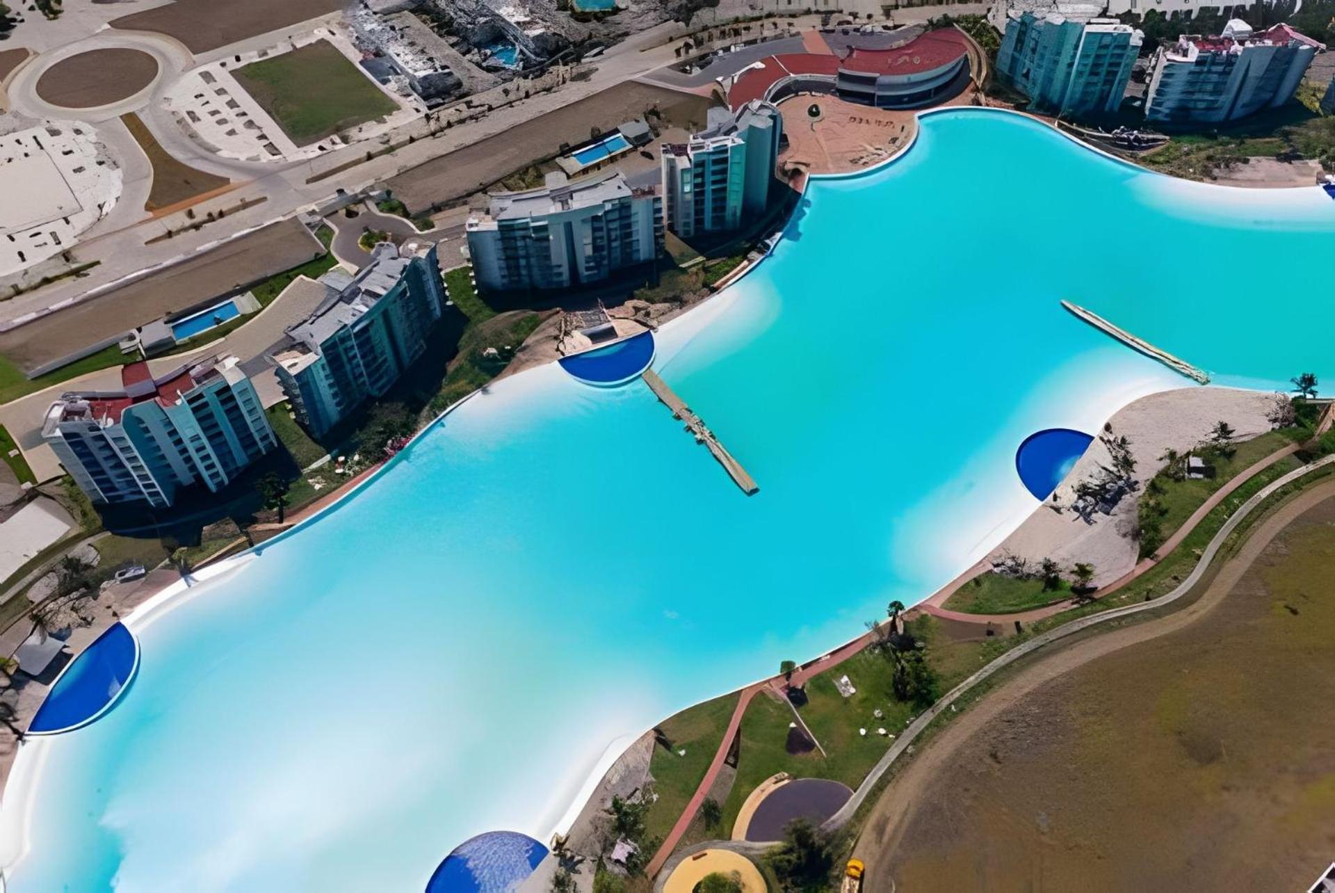 Dream Lagoons *