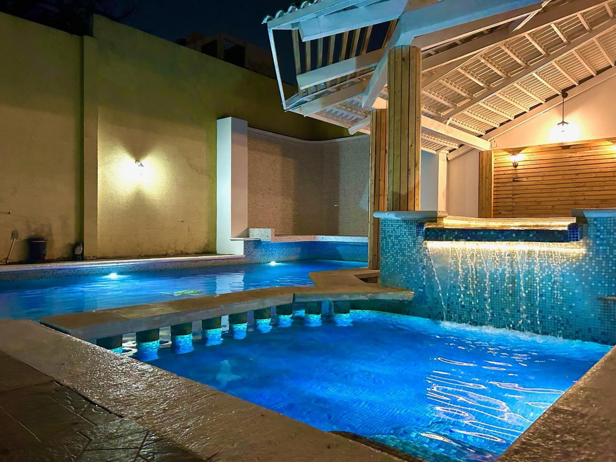 Casa Con Alberca, Súper Ubicación. Puerto De Veracruz