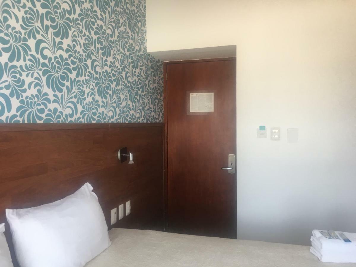 Aq Hotel 3*