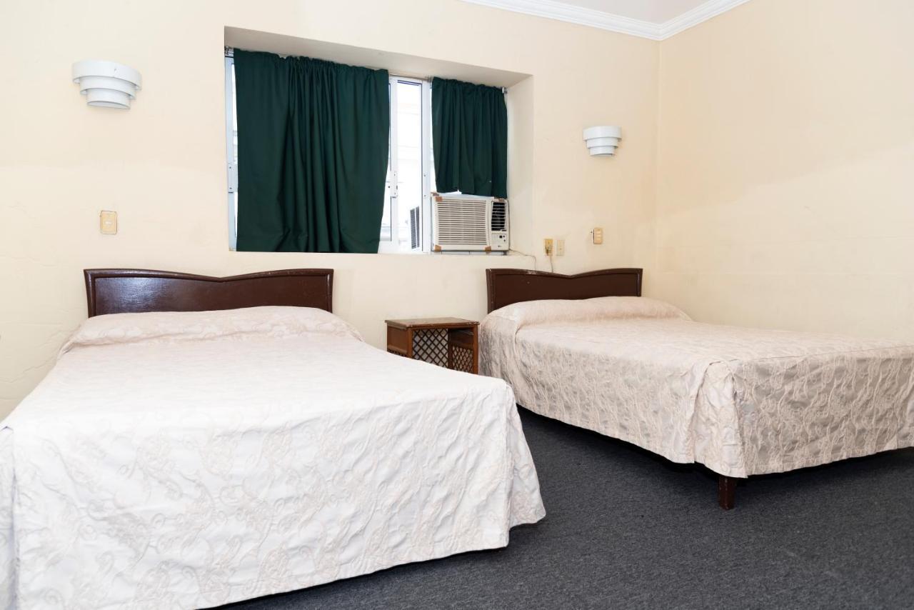 Hotel Santillana 2*