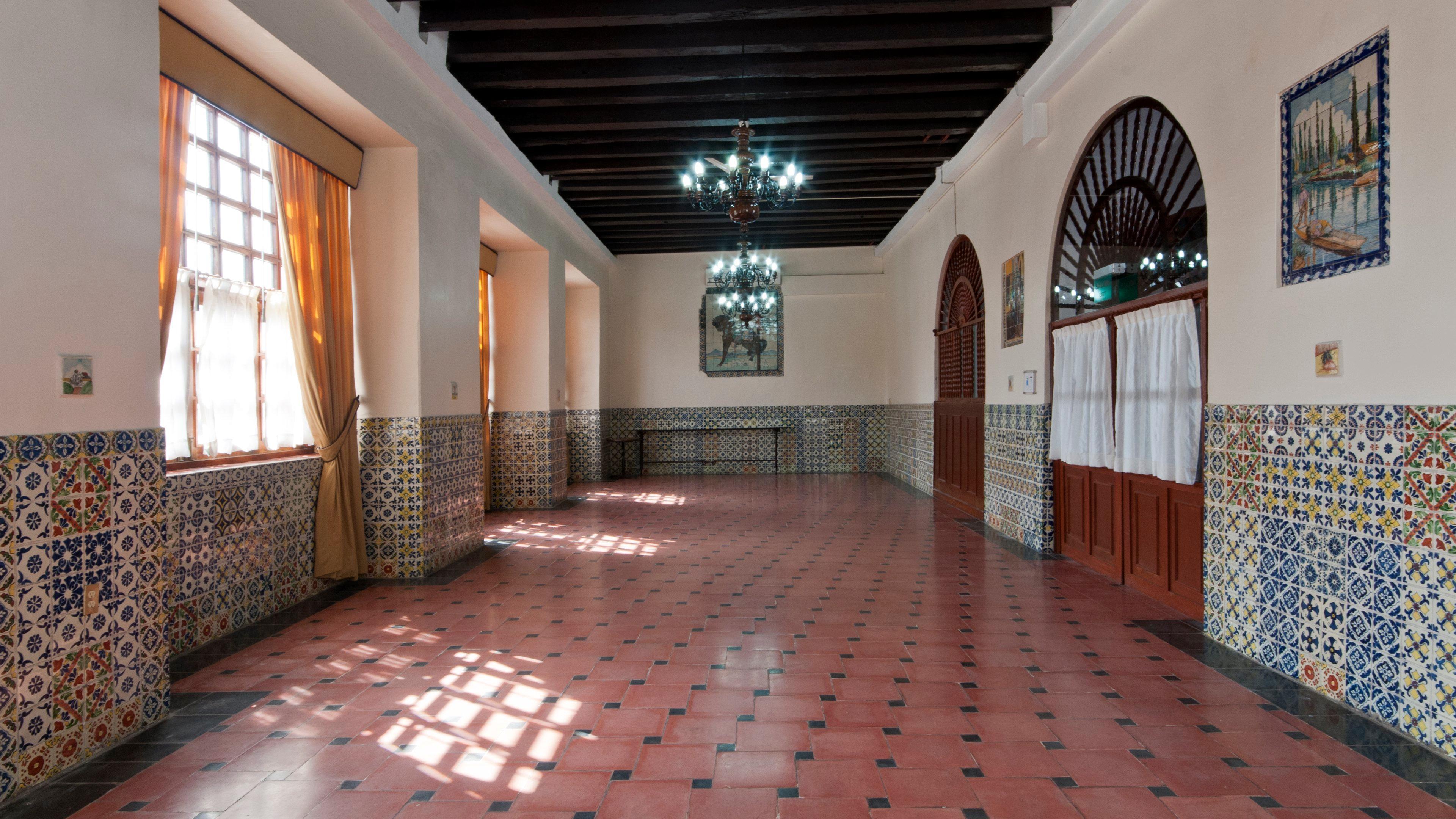 Hotel Veracruz-centro Historico, An Ihg 5*