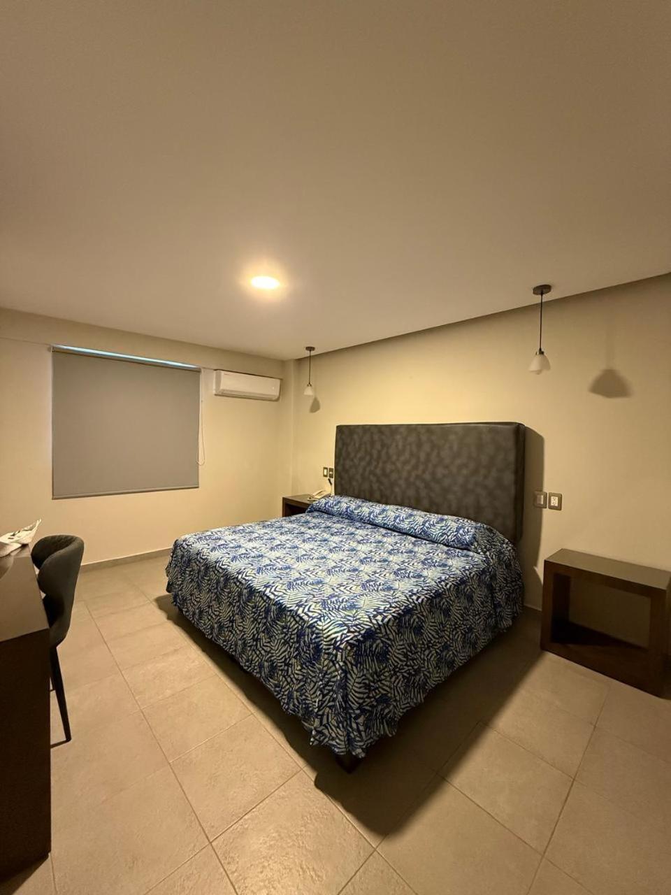 Hotel Impala enfrente al ADO 3* Veracruz