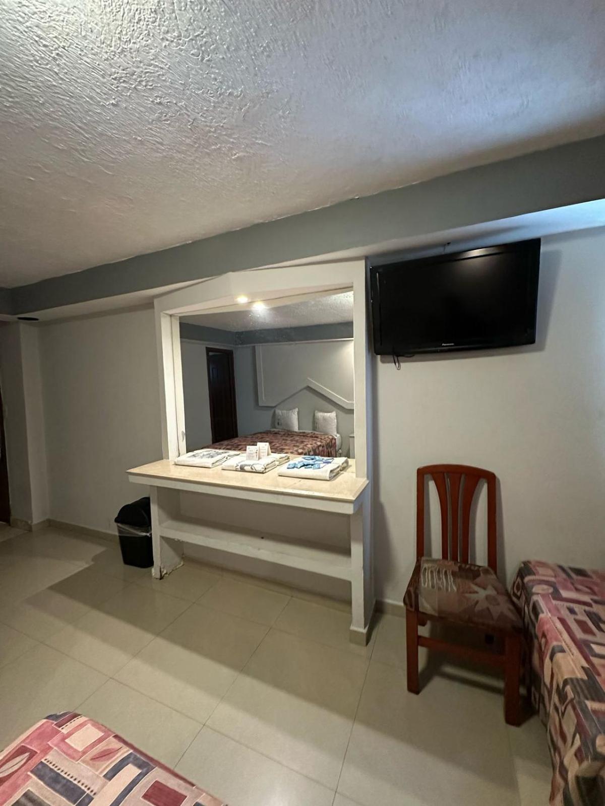 Hotel Impala enfrente al ADO 3* Veracruz