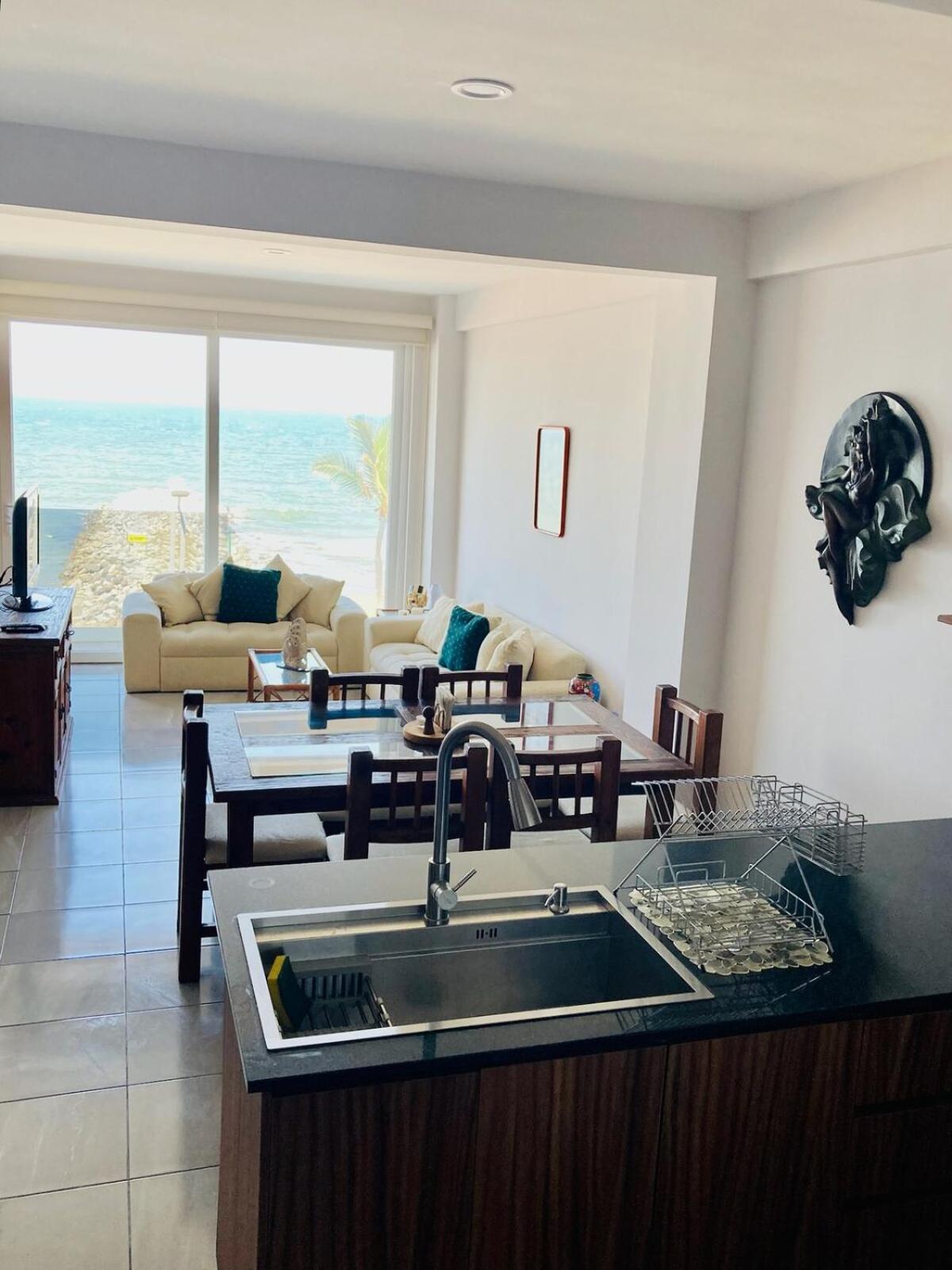 Frente A La Playa Con Acceso Directo Ac Alberca Y Elevador Apartamento *